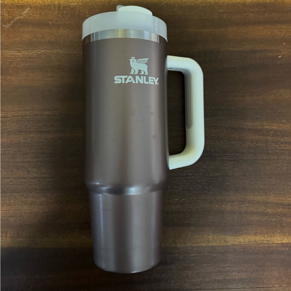 Stanley Quencher H2.0 FlowState 30oz Tumbler